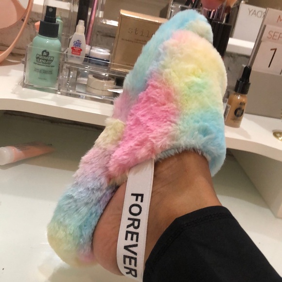Tie Dye Fur Slides with strap BRAND NEW ALL SIZES - Picture 2 of 5